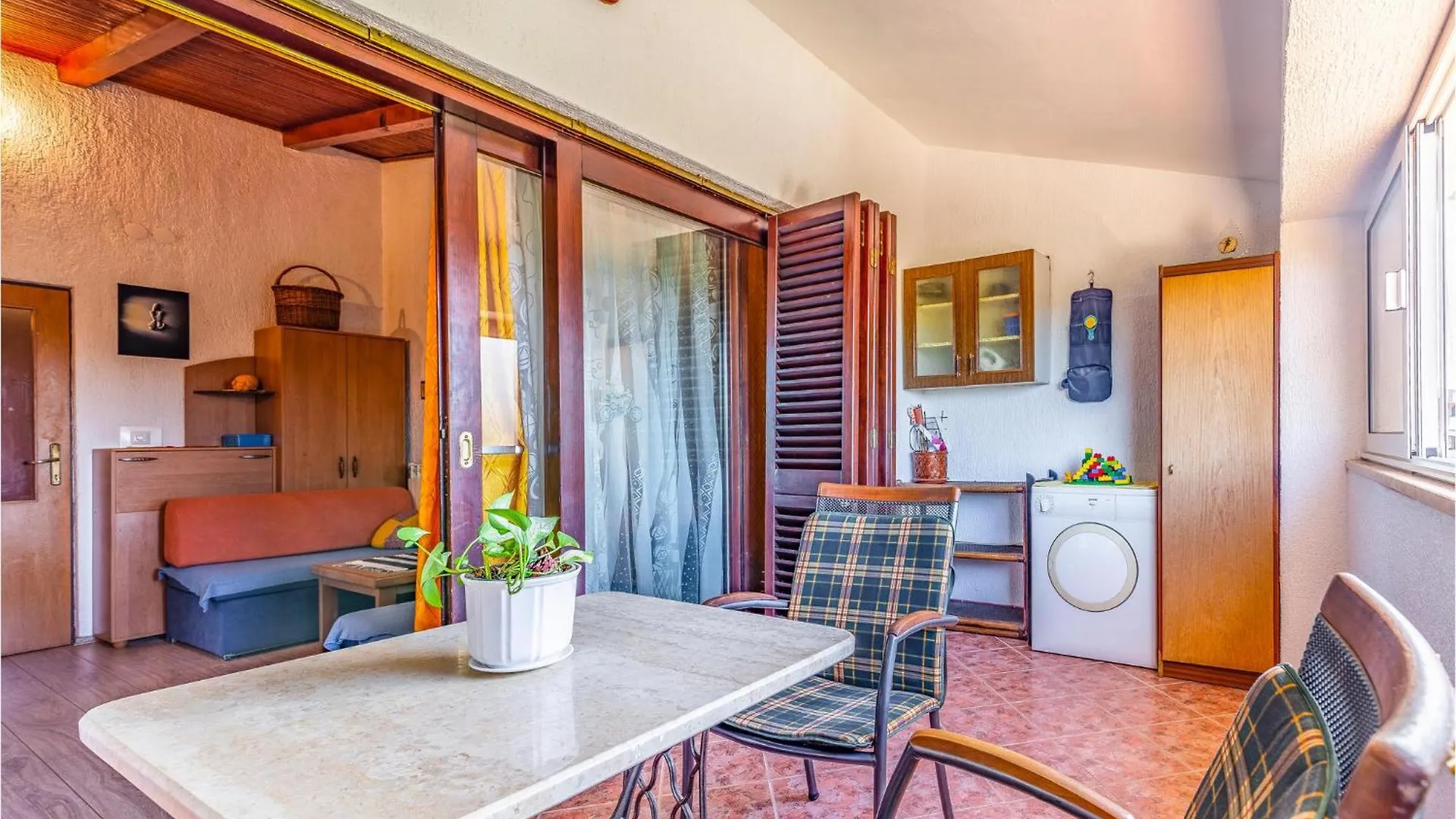 Lovely Apartment In Pula With Wifi