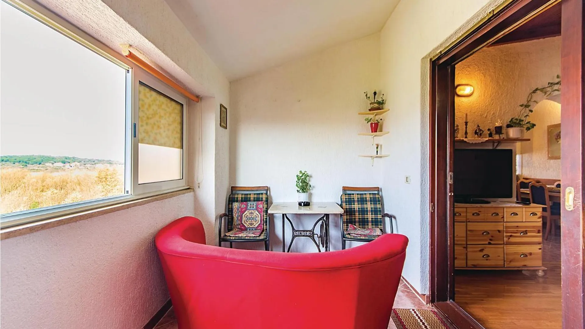 Lovely Apartment In Pula With Wifi